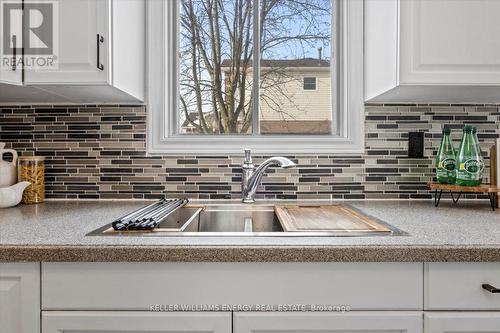 2 Resnik Drive, Clarington (Newcastle), ON - Indoor Photo Showing Kitchen With Double Sink