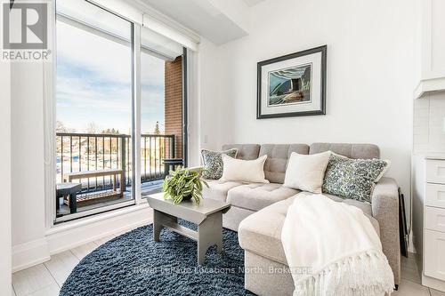219 - 1 Hume Street, Collingwood, ON - Indoor Photo Showing Living Room