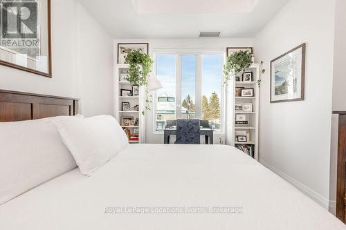 219 - 1 Hume Street, Collingwood, ON - Indoor Photo Showing Bedroom