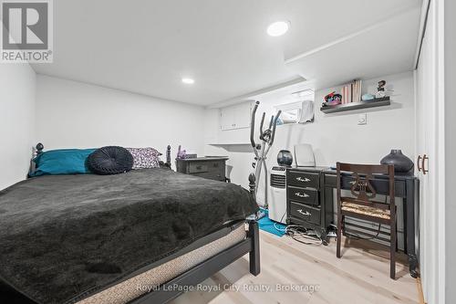 138 Arthur Street N, Guelph (St. George'S), ON - Indoor Photo Showing Bedroom