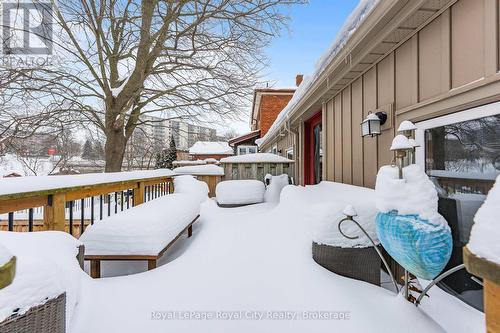 138 Arthur Street N, Guelph (St. George'S), ON - Outdoor