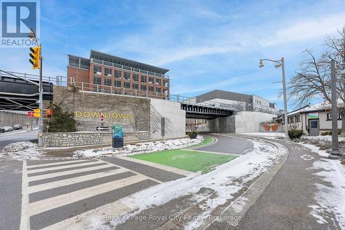 138 Arthur Street N, Guelph (St. George'S), ON - Outdoor