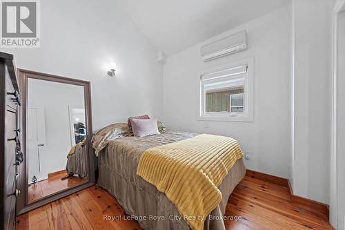138 Arthur Street N, Guelph (St. George'S), ON - Indoor Photo Showing Bedroom