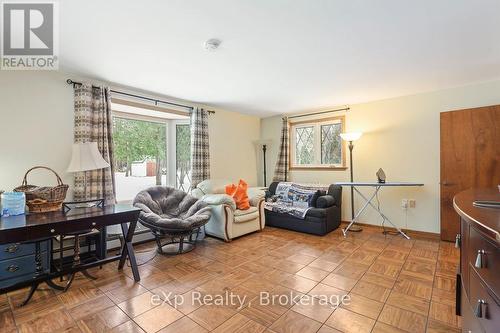 557409 4Th Concession S, Meaford, ON - Indoor Photo Showing Other Room