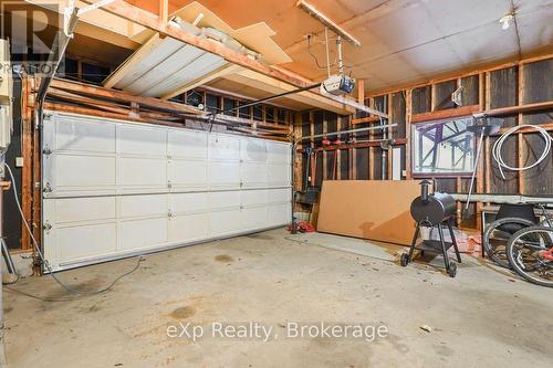 557409 4Th Concession S, Meaford, ON - Indoor Photo Showing Garage