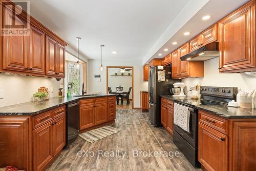 557409 4Th Concession S, Meaford, ON - Indoor Photo Showing Kitchen