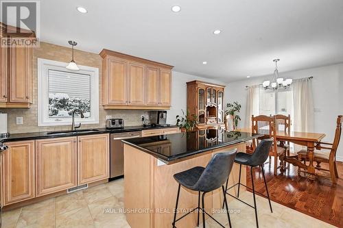 Kitchen/Eating Area - 421 Jasper Crescent, Clarence-Rockland, ON - Indoor