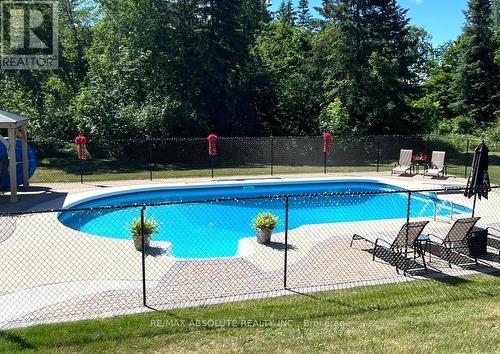 131 Burns Drive, Mcnab/Braeside, ON - Outdoor With In Ground Pool With Backyard