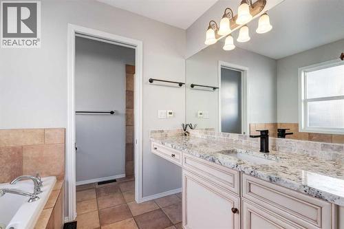 79 Discovery Ridge Park Sw, Calgary, AB - Indoor