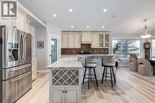 79 Discovery Ridge Park Sw, Calgary, AB - Indoor Photo Showing Kitchen With Upgraded Kitchen