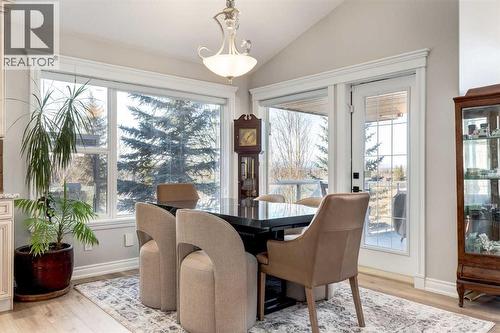 79 Discovery Ridge Park Sw, Calgary, AB - Indoor Photo Showing Dining Room