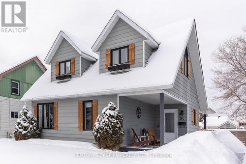 25 DORAN STREET  Petawawa, ON K8H 1P8