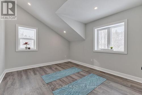 32 Wilson Street, Laurentian Hills, ON - Indoor Photo Showing Other Room