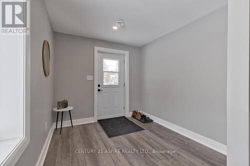 32 Wilson Street, Laurentian Hills, ON - Indoor Photo Showing Other Room