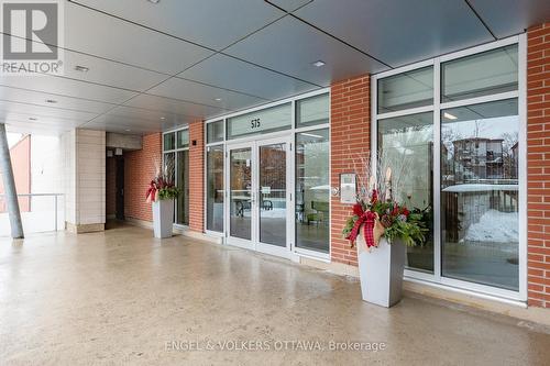 312 - 575 Byron Avenue, Ottawa, ON - Indoor Photo Showing Other Room