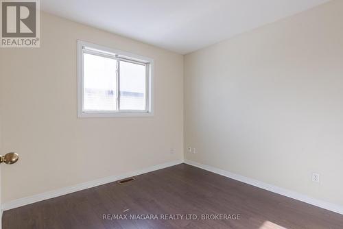 138 Carlton Street, St. Catharines (Downtown), ON - Indoor Photo Showing Other Room