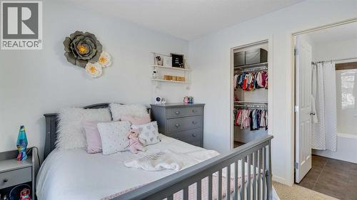389 Cranberry Circle Se, Calgary, AB - Indoor Photo Showing Bedroom