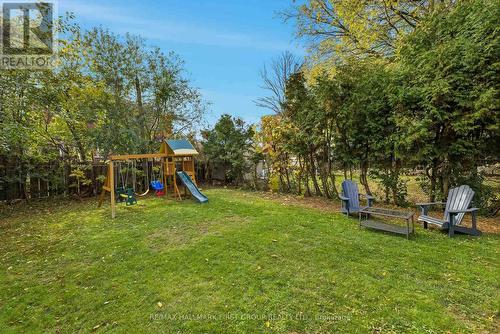 325 Elgin Street W, Oshawa, ON - Outdoor With Backyard