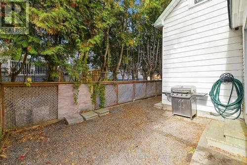 325 Elgin Street W, Oshawa, ON - Outdoor With Exterior