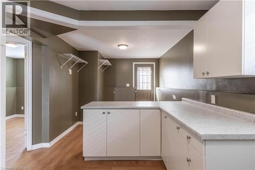 138 Carlton Street, St. Catharines, ON - Indoor Photo Showing Kitchen
