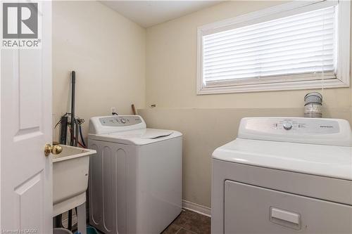 138 Carlton Street, St. Catharines, ON - Indoor Photo Showing Laundry Room
