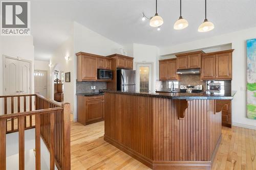 20 Ranch Road, Okotoks, AB - Indoor Photo Showing Kitchen