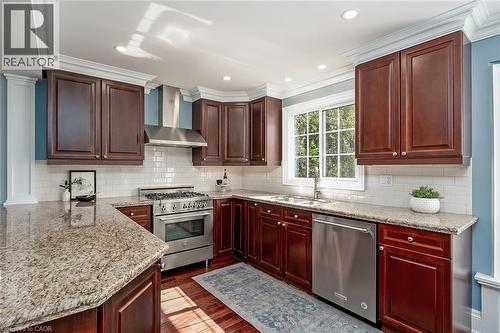 2428 Lakeshore Road, Burlington, ON - Indoor Photo Showing Kitchen With Upgraded Kitchen