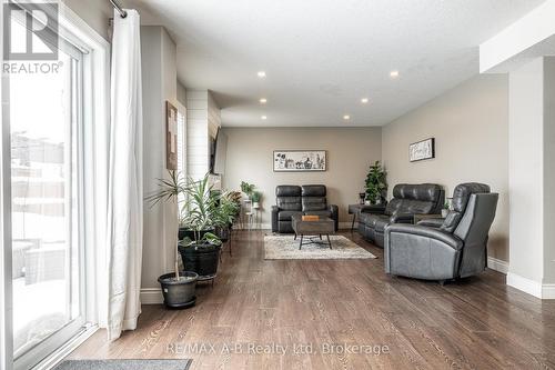 94 Wilson Court, St. Marys, ON - Indoor Photo Showing Other Room