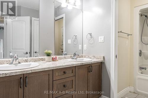 94 Wilson Court, St. Marys, ON - Indoor Photo Showing Bathroom