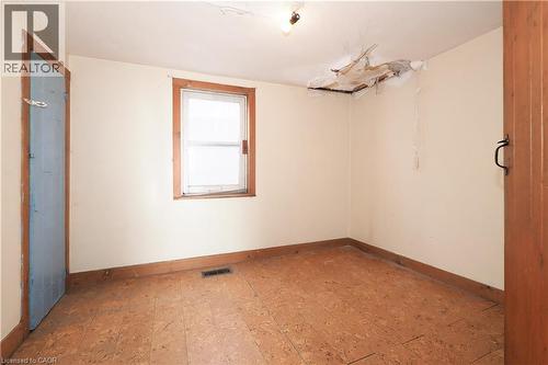 Empty room featuring baseboards - 37 Northumberland Street, Ayr, ON - Indoor Photo Showing Other Room