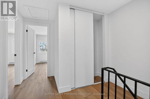 24 - 1600 Culver Drive, London East (East H), ON - Indoor Photo Showing Other Room