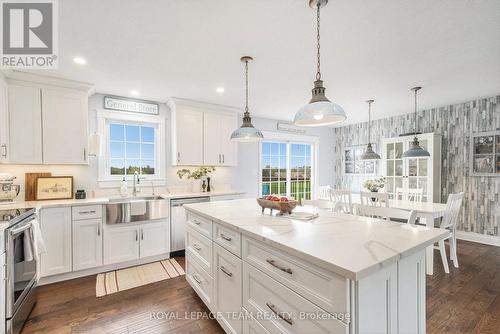 1503 Hyndman Road, Edwardsburgh/Cardinal, ON - Indoor Photo Showing Kitchen With Upgraded Kitchen