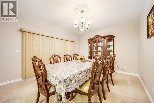 460 Shoreview Circle, Windsor, ON - Indoor Photo Showing Dining Room