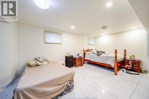 460 Shoreview Circle, Windsor, ON - Indoor Photo Showing Bedroom