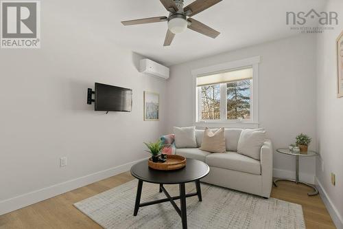 26 Parkvale Crescent, Bedford, NS - Indoor Photo Showing Living Room