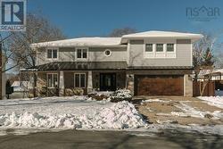 26 Parkvale Crescent  Bedford, NS B4A 3L9