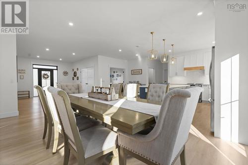 106 Edward Dr, Enfield, NS - Indoor Photo Showing Dining Room