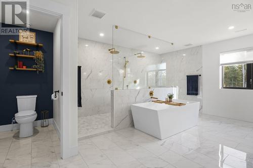 106 Edward Dr, Enfield, NS - Indoor Photo Showing Bathroom