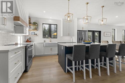 106 Edward Dr, Enfield, NS - Indoor Photo Showing Kitchen With Upgraded Kitchen