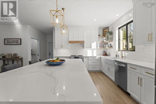 106 Edward Dr, Enfield, NS - Indoor Photo Showing Kitchen With Upgraded Kitchen