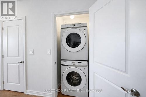 5925 Saigon Street, Mississauga, ON - Indoor Photo Showing Laundry Room