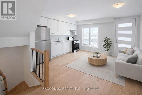 5925 Saigon Street, Mississauga, ON - Indoor