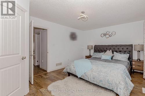 35 Oldfield Drive, Guelph, ON - Indoor Photo Showing Bedroom