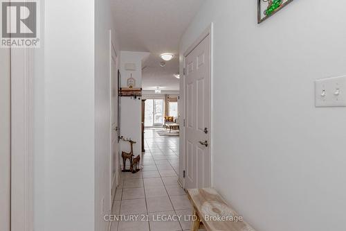 35 Oldfield Drive, Guelph, ON - Indoor Photo Showing Other Room