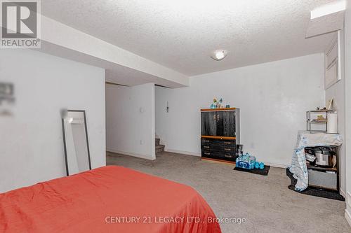 35 Oldfield Drive, Guelph, ON - Indoor Photo Showing Bedroom