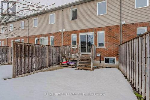 35 Oldfield Drive, Guelph, ON - Outdoor With Exterior