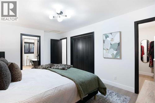 2416 Palliser Drive Sw, Calgary, AB - Indoor Photo Showing Bedroom