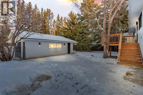 2416 Palliser Drive Sw, Calgary, AB - Outdoor