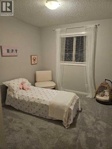 26 Chaparral Valley Common Se, Calgary, AB - Indoor Photo Showing Bedroom