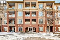 4304, 24 Hemlock Crescent SW  Calgary, AB T3C 2Z1